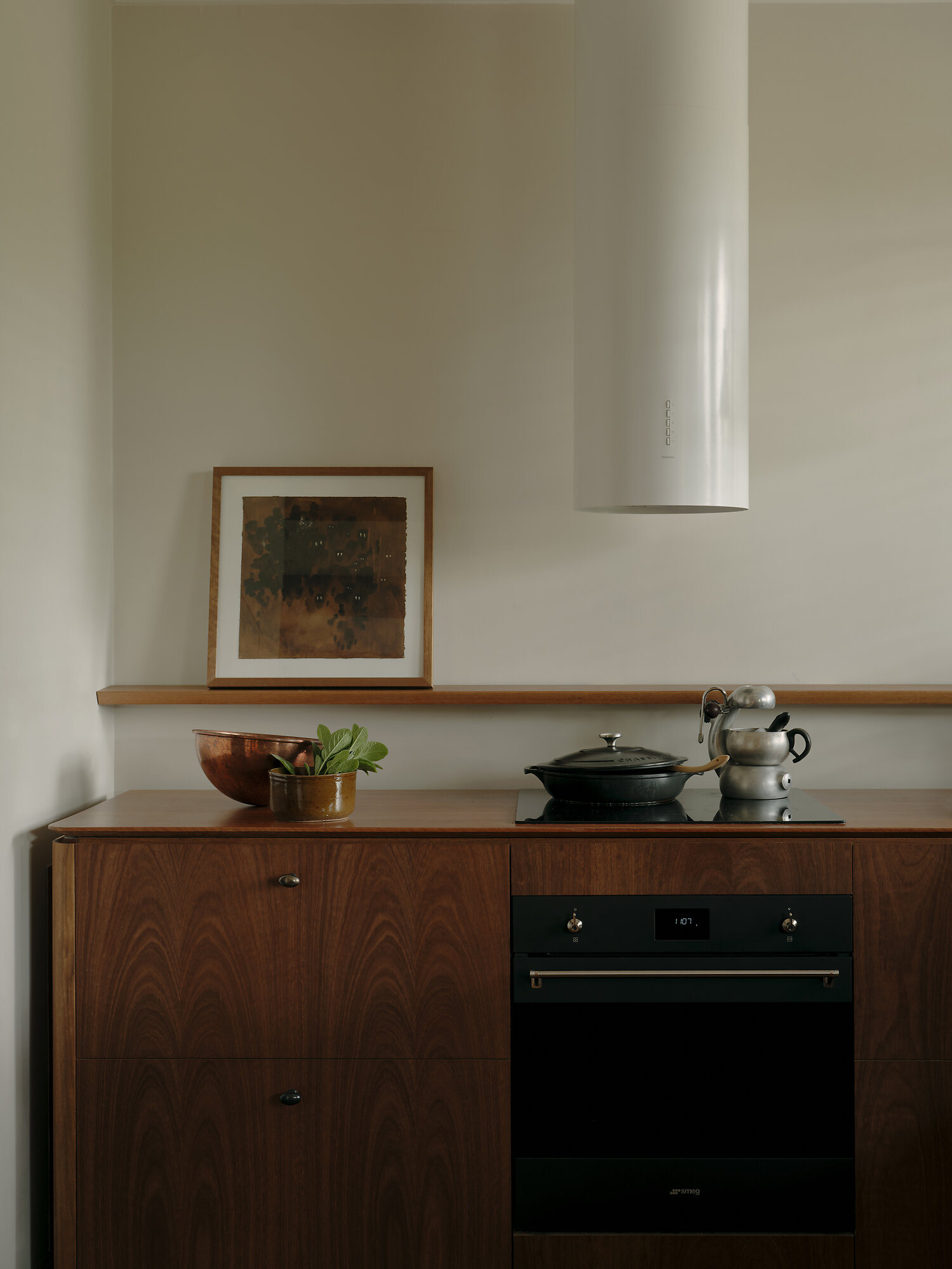 Interior photograph of Monty Sibbel by Tom Ross