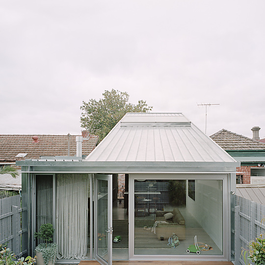 Interior photograph of Northcote Terrace by Rory Gardiner