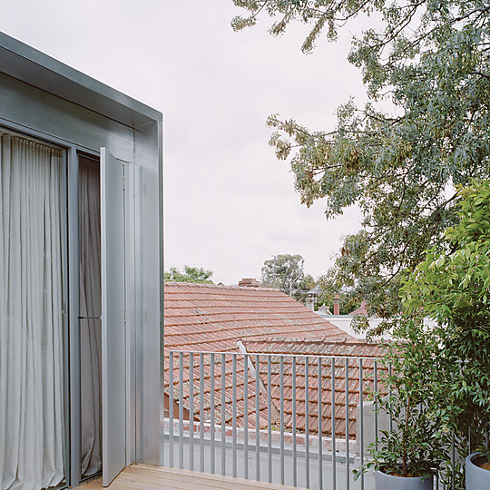 Interior photograph of Northcote Terrace by Rory Gardiner