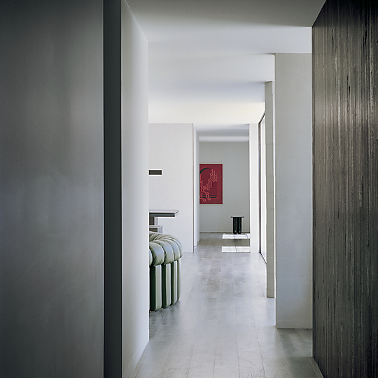 Interior photograph of Chenier by rory gardiner