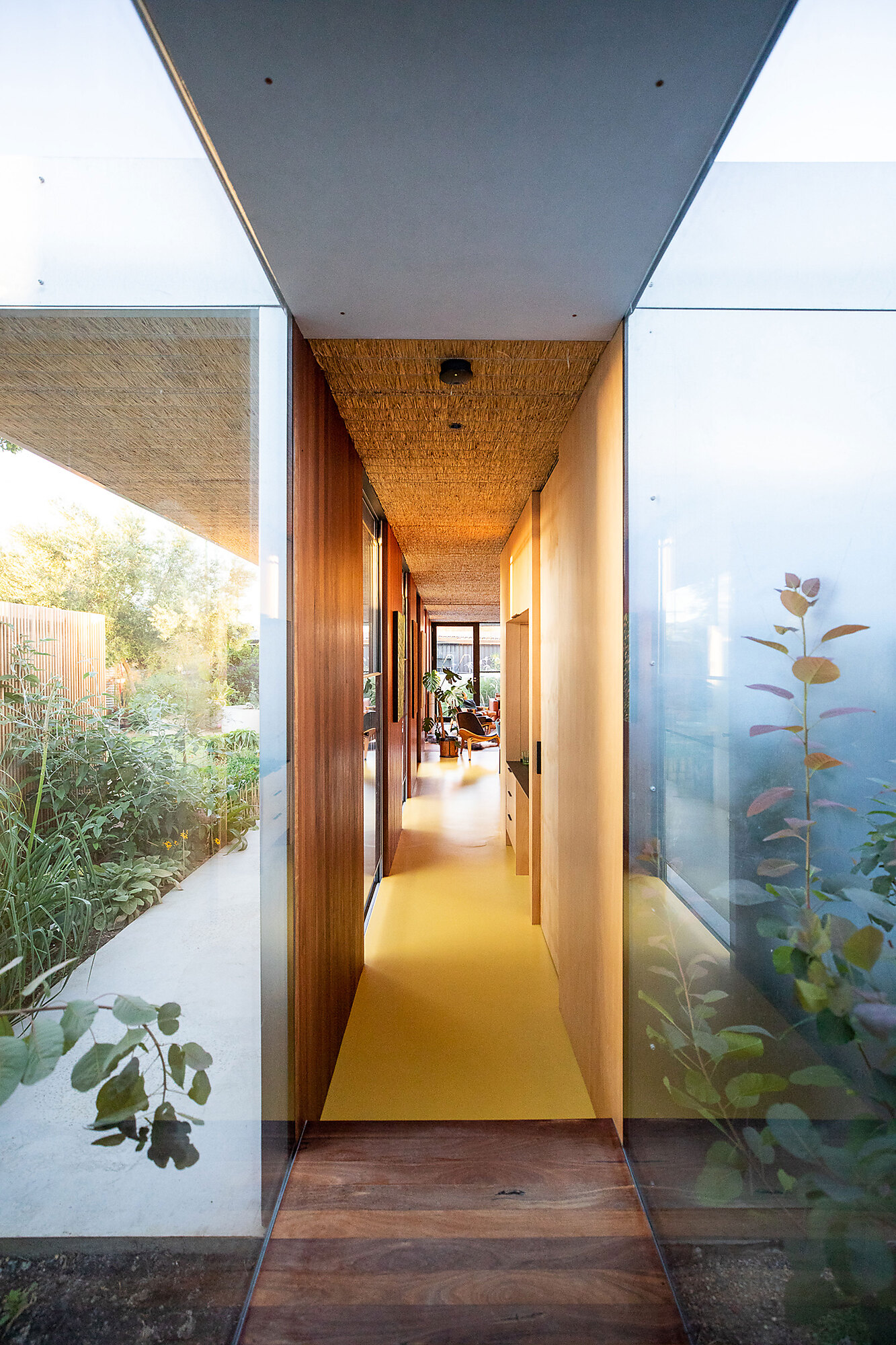 Interior photograph of Seddon House by Michael Thorpe