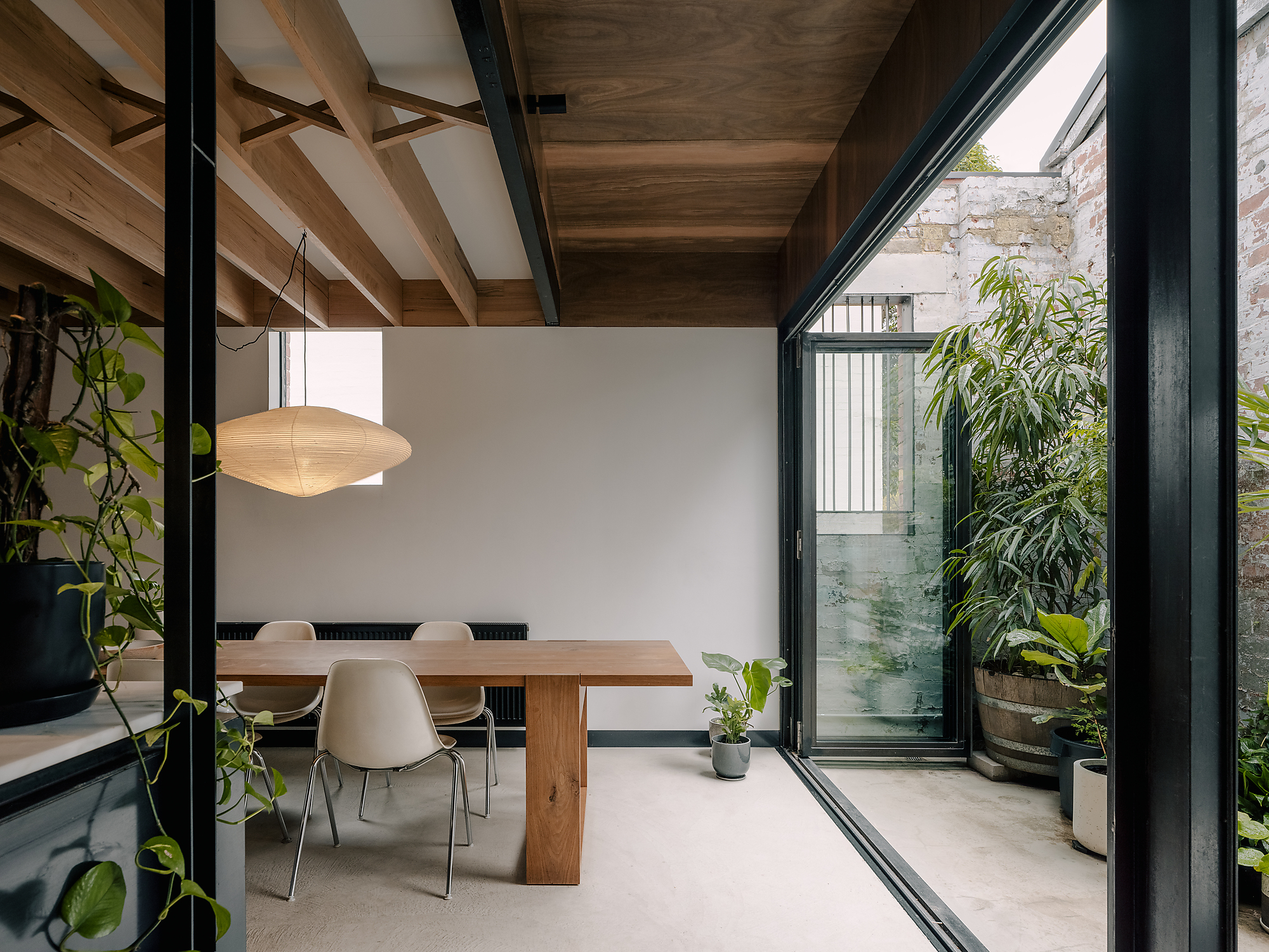 Interior photograph of Casa Carlton by Dan Preston